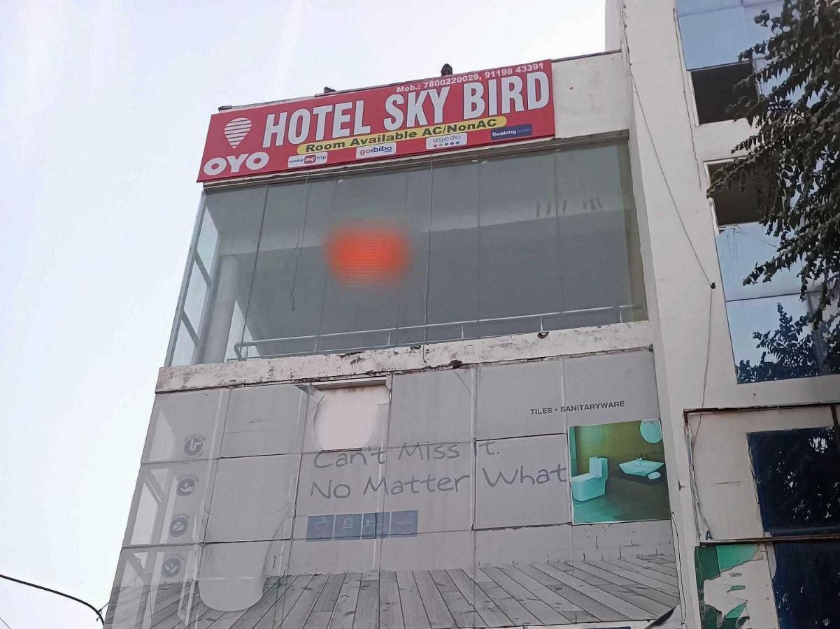 Hotel Sky Bird Bhauli Buitenkant foto
